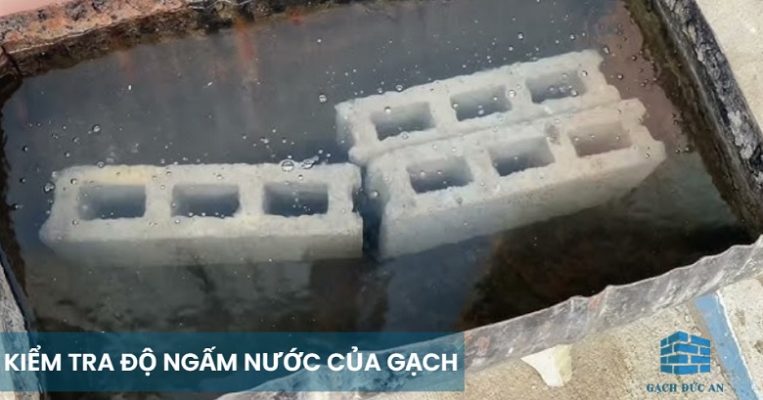 kiểm tra độ ngấm nước của gạch